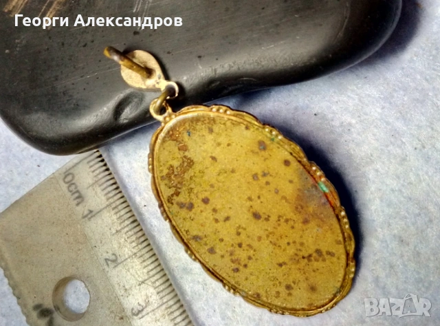 Старинен ЕМАЙЛИРАН МЕДАЛЬОН BUDAPEST Рисуван Порцелан и Мед, снимка 3 - Антикварни и старинни предмети - 54586140