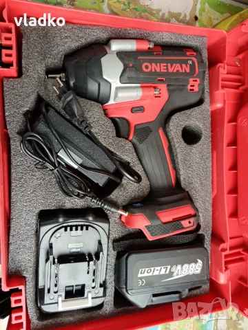 Ударен гайковерът 