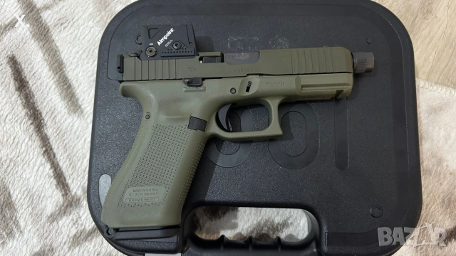 Пистолет Glock 45 9x19 PR Hunter Edition MOS 08 FS M13,5x1LH Green Combo COA, снимка 4 - Бойно оръжие - 54693526