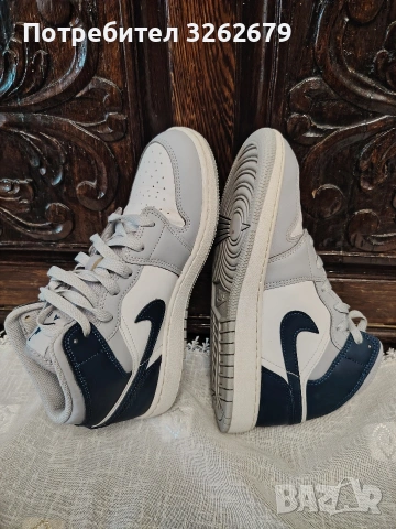 Nike air jordan 1 Mid оригинални чисто нови размер 38, снимка 5 - Маратонки - 54776660