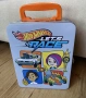 Метална кутия / куфарче за 18 колички Hot Wheels Let's Race (Оригинал), снимка 2
