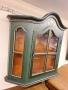 Витрина за стена ръчно изрисувана, снимка 3