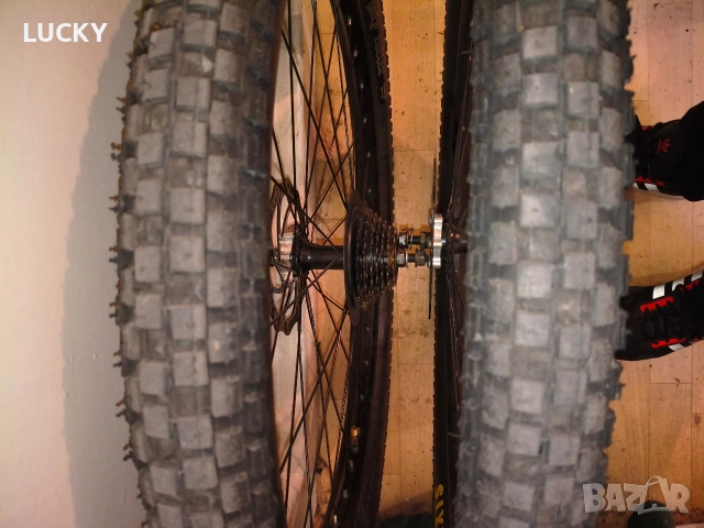 капли 26" с гуми Maxxis Holy Roller 