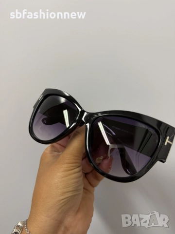 Tom Ford с драскотина и лого, снимка 5 - Слънчеви и диоптрични очила - 55469841