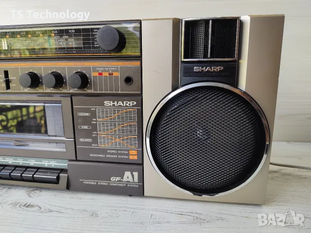 Ретро Касетофон SHARP GF-A1 (Boombox) – Безупречно Състояние / Колекционерски, снимка 4 - Радиокасетофони, транзистори - 55664343