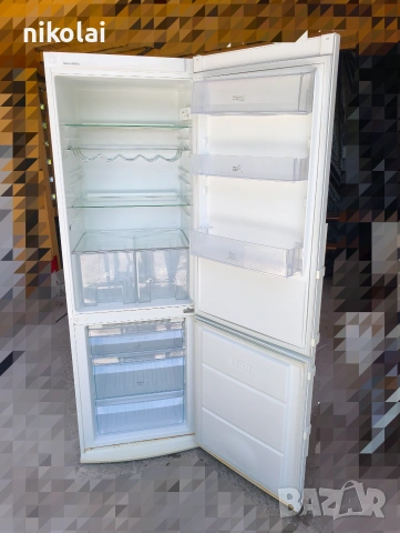Хладилник с фризер Electrolux defrost freezer , снимка 2 - Хладилници - 55200811