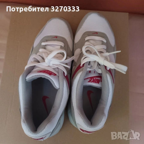 Дамски маратонки Nike Air , снимка 5 - Маратонки - 55153499