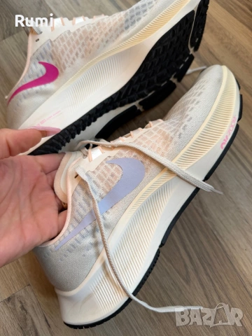 Оригинални дамски маратонки Nike Pegasus 37 ! 40 н, снимка 5 - Маратонки - 54656800