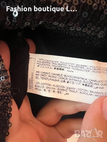Черна тениска с пайети на марката MANGO размер S / M с бял гумиран надпис LIVE и подплата 🖤, снимка 5 - Тениски - 54314677