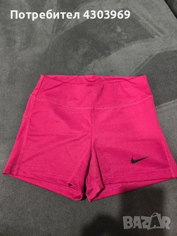 къси спортни гащи Nike S