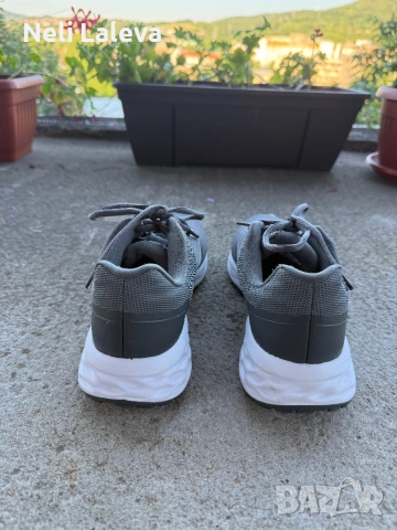 Маратонки Nike, снимка 2 - Детски маратонки - 54811396