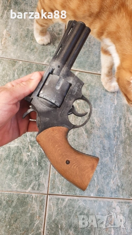 Стар Газов Револвер Italy, снимка 4 - Колекции - 54283245