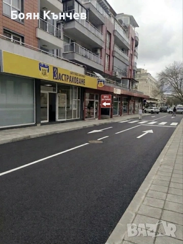 Дава се поднаем  подземен гараж/паркомясто 