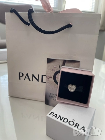 Оригинални сребърни талисмани Pandora 925 (с пълни комплекти), снимка 3 - Гривни - 55683983