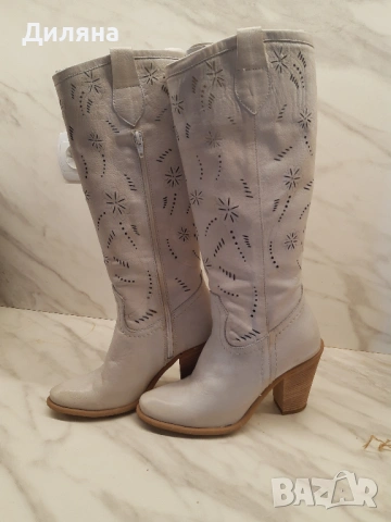 Пролетни кожени ботуши