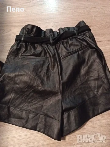 Къси кожени гащи Zara, снимка 3 - Къси панталони и бермуди - 55513735