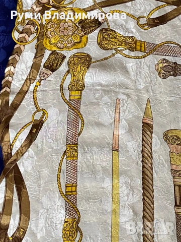 Бял шал със златисти елементи от 100 % коприна, снимка 7 - Шалове - 53423351