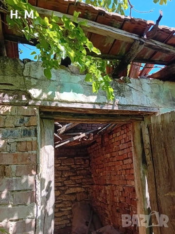 Продавам къща с двор, снимка 2 - Къщи - 55166645