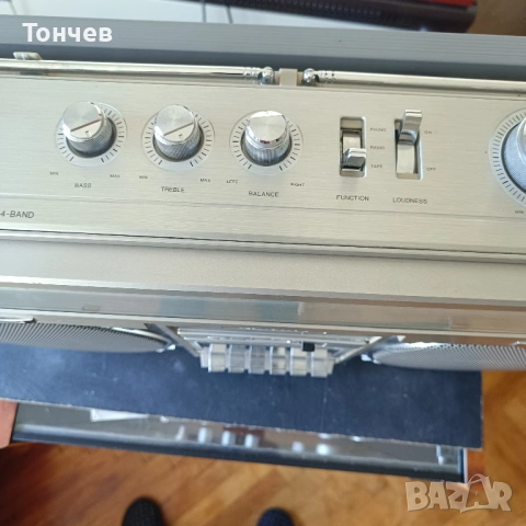 Радиокасетофон Crown CSC-950L, снимка 8 - Радиокасетофони, транзистори - 54330285