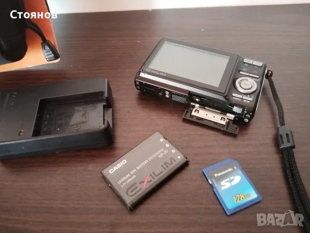 Камера CASIO EXILIM EX-Z75 7.2 MP, снимка 3 - Фотоапарати - 55351051