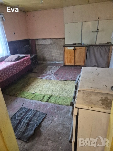 Просторна къща в с. Козар Белене , снимка 6 - Къщи - 54760547