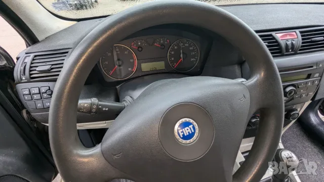 Продавам Фиат Стило, 2005г, Дизел, снимка 6 - Автомобили и джипове - 55302939
