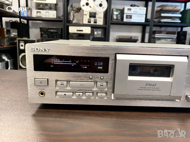 Супер клас касетен дек Sony, снимка 2 - Декове - 55099840