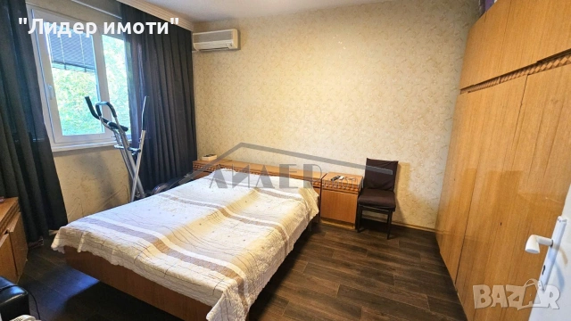2-стаен панел - 65 кв.м. до Панаира, снимка 13 - Апартаменти - 55202341