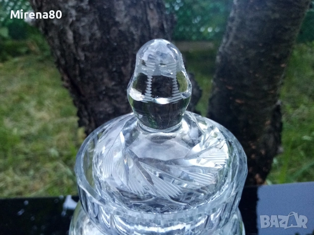 Кристално бурканче с капак, снимка 2 - Антикварни и старинни предмети - 54671198