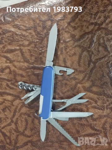 Стар многофункционален Victorinox Switzerland Ranger,неползван., снимка 2 - Ножове - 54824689