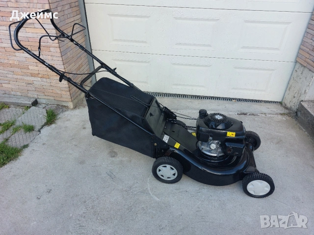 Бензинова самоходна косачка Honda , снимка 14 - Градинска техника - 54351592