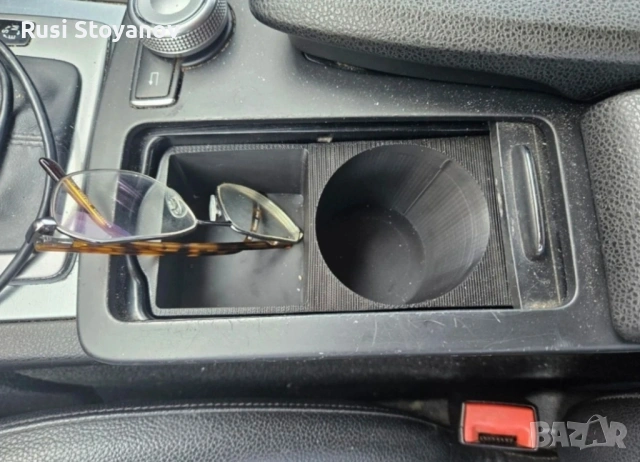 Mercedes-Benz C Class W204 поставка за чаши, снимка 2 - Части - 54542839