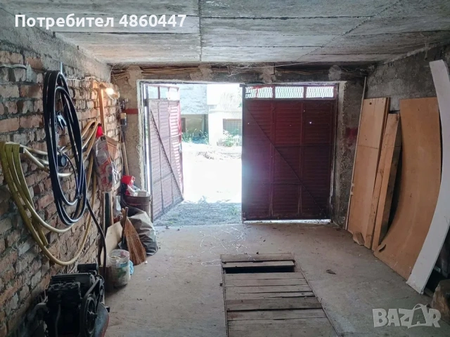Гараж, снимка 2 - Гаражи и паркоместа - 54957324