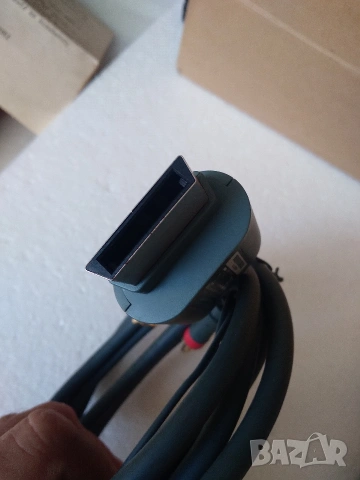 A/V кабел за XBOX 360, снимка 2 - Xbox конзоли - 54954897