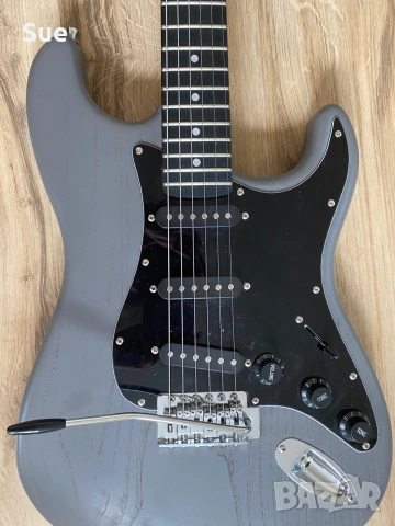 Чисто нова Strat електрическа китара, снимка 3 - Китари - 55141229