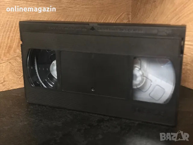 Видеокасета “ Ченгето в мен “ VHS, снимка 3 - Други жанрове - 55317532