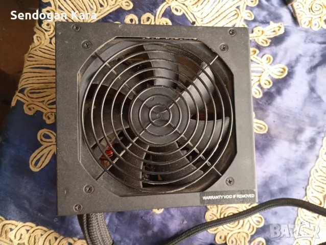 Захранващ блок Corsair 450W, състояние като нов., снимка 4 - Захранвания и кутии - 52592801
