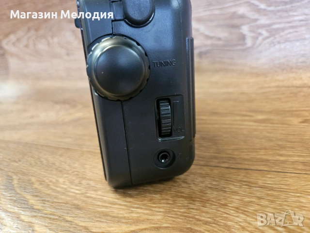 Радио Panasonic RF-2400D – Преносима класика с дигитален тунер и японско качество, снимка 6 - Радиокасетофони, транзистори - 54831558