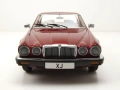 Jaguar XJ Series III 1979 - мащаб 1:18 на MCG моделът е нов в кутия, снимка 6