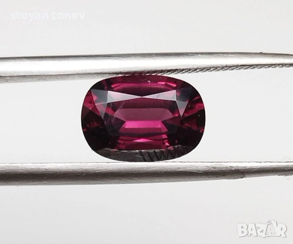 Сертифициран естествен пурпурно-розов шпинел 1,75 карата! 