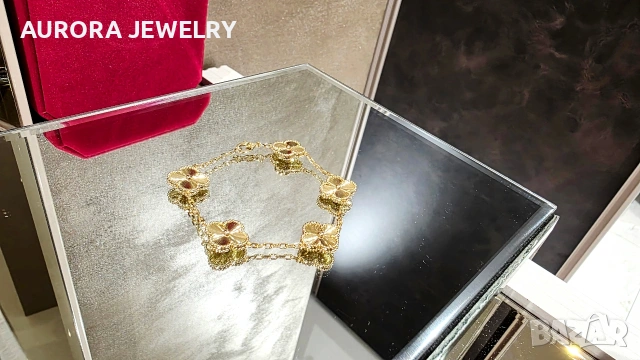Van Cleef & Arpels VCA 5 Motifs Gold Clear Vintage Alhambra Дамска Гривна, снимка 2 - Гривни - 54500682