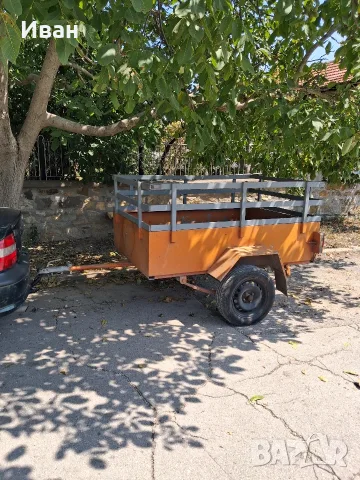Ремарке туристическо автомобилно