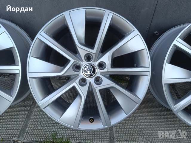 ОРИГИНАЛНИ джанти 17 ' цола 5x100 57,1 Skoda Kamiq Scala Fabia / Шкода Камик Скала Фабиа, снимка 8 - Гуми и джанти - 54598269