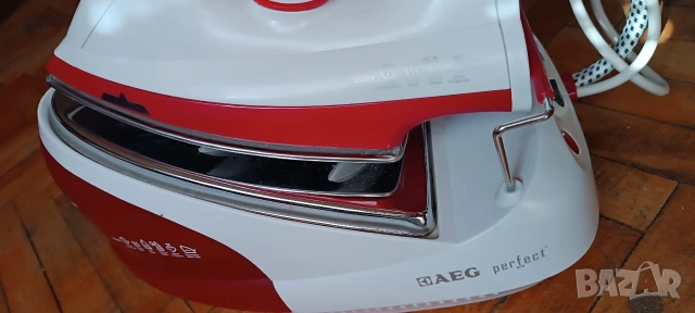 ютия с парогенератор AEG/ELEKTROLUX/, снимка 2 - Ютии - 54394743