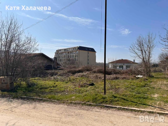 Представяме за продажба атрактивен парцел в регулация с отлична локация, близо до центъра на Шкорпил, снимка 3 - Парцели - 54379602