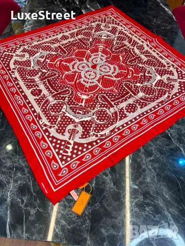 Louis Vuitton ⚜️ Gucci ⚜️ Chanel ⚜️ Goyard ⚜️Дамски Копринени Шалове , снимка 13 - Шалове - 55582719
