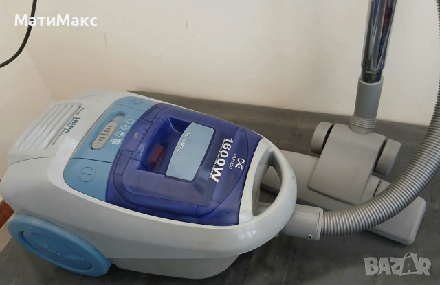 Прахосмукачка DAEWOO 1600W, снимка 3 - Прахосмукачки - 54709446
