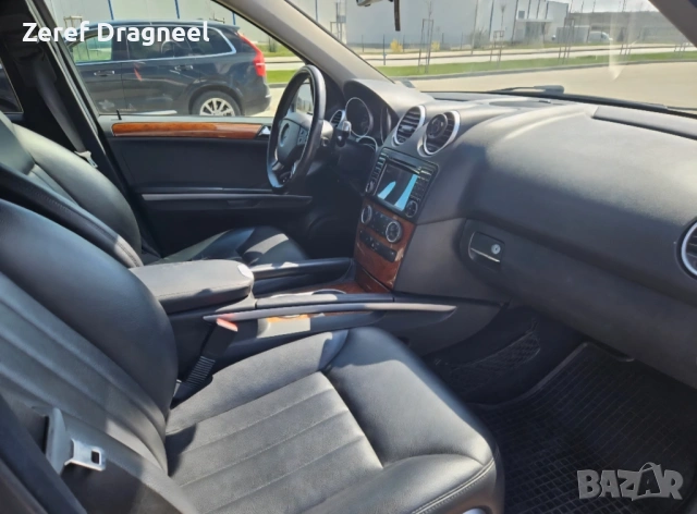 Mercedes-Benz ML 350, снимка 9 - Автомобили и джипове - 54423413