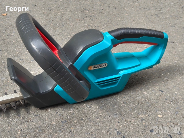Акумулаторен храсторез Gardena 18V, снимка 3 - Градинска техника - 55289784