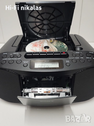 FM стерео радио касетофон CD плейър SONY CFD-S70 